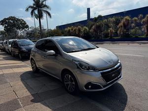 Duas Pistas Automóveis 208