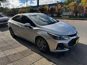 Duas Pistas Automóveis CRUZE