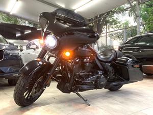 STREET GLIDE SPECIAL