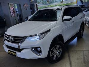HILUX SW4