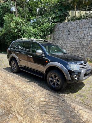 MITSUBISHI PAJERO 2017