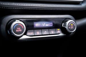 KICKS 1.6 16V SL