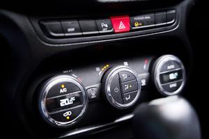 RENEGADE 1.8 16V LONGITUDE