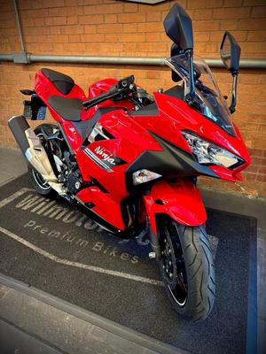 NINJA 400