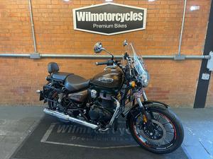 ROYAL ENFIELD METEOR 350 SUPERNOVA