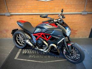 DIAVEL CARBON