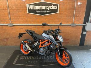 DUKE 390 ABS