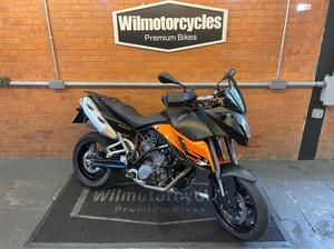 SUPERMOTO 990T