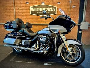 ROAD GLIDE ULTRA