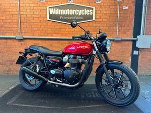 STREET TWIN
