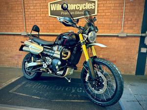 TRIUMPH BONNEVILLE SCRAMBLER 1200 XE