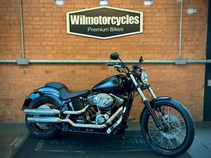 HARLEY-DAVIDSON SOFTAIL BLACKLINE