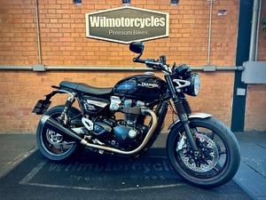 TRIUMPH SPEED TWIN 