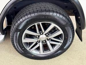 TOYOTA/HILUX SW4 2.8 SRX 4X4 7 LUGARES 16V TURBO INTERCOOLER 2020