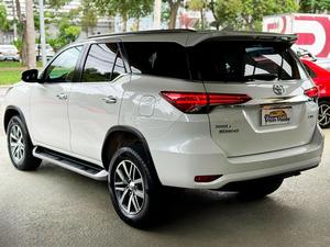 TOYOTA/HILUX SW4 2.8 SRX 4X4 7 LUGARES 16V TURBO INTERCOOLER 2020