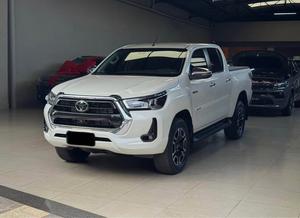 TOYOTA HILUX 2022