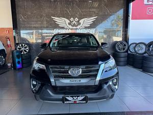 TOYOTA HILUX 2.8 SRX 4X4 CD 16V