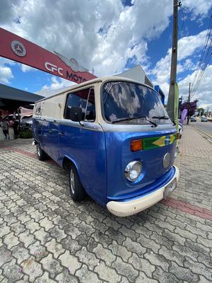 KOMBI