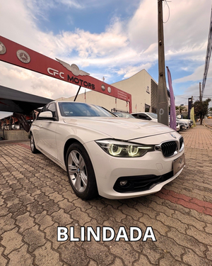 320i