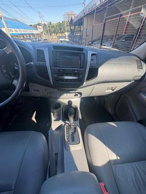 HILUX