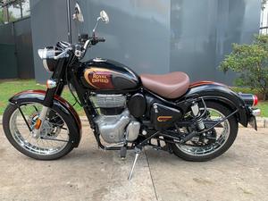 ROYAL ENFIELD CLASSIC 500