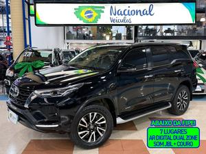 TOYOTA HILUX SW4 2.8 D-4D TURBO SRX 7L 4X4