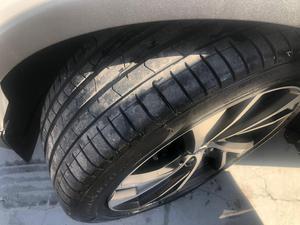 VOLVO/XC40 1.5 T5 R-DESIGN 2021