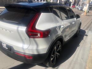 VOLVO/XC40 1.5 T5 R-DESIGN 2021