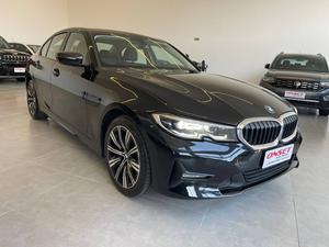320i
