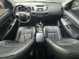 HILUX