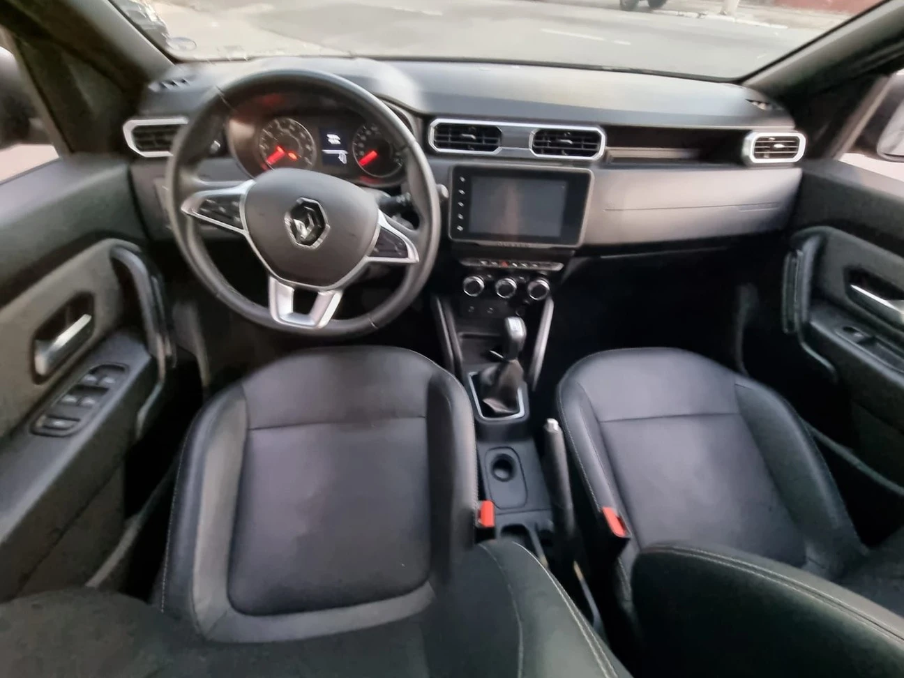 RENAULT DUSTER