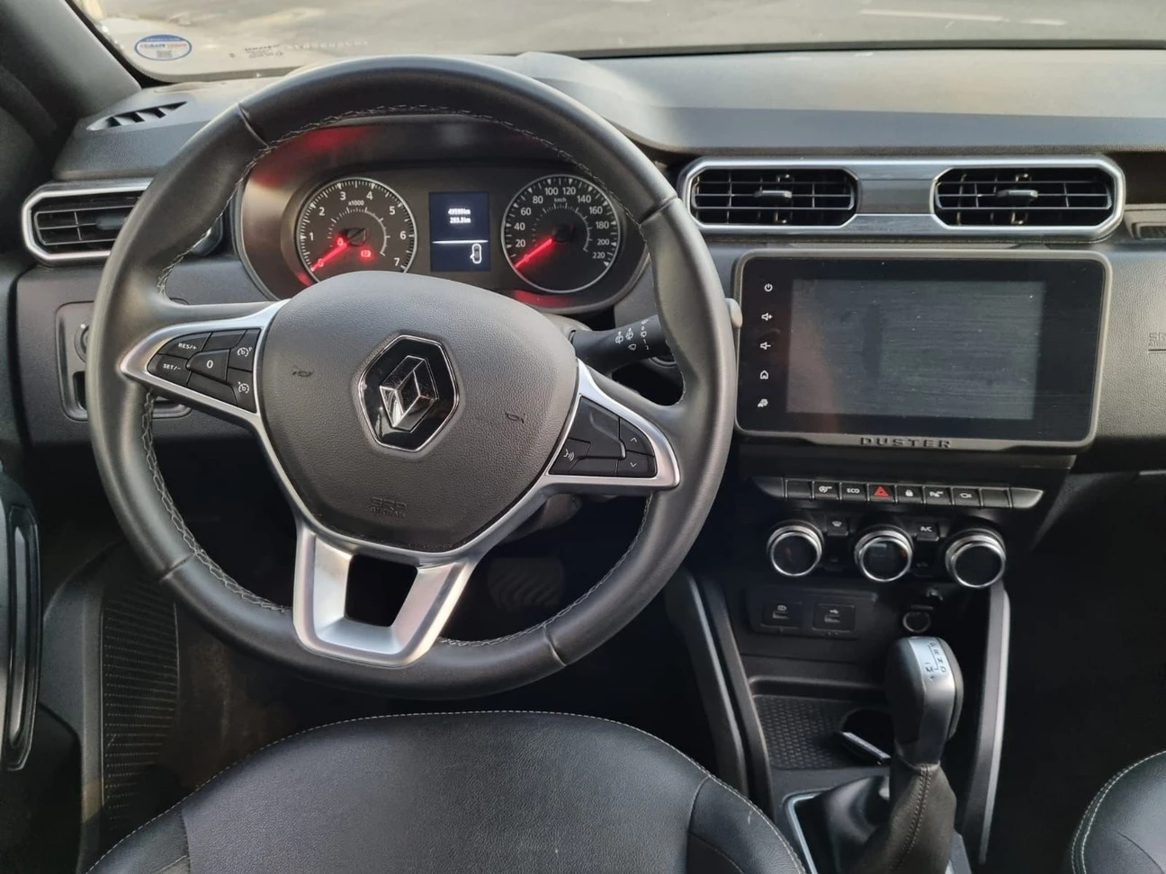 RENAULT DUSTER