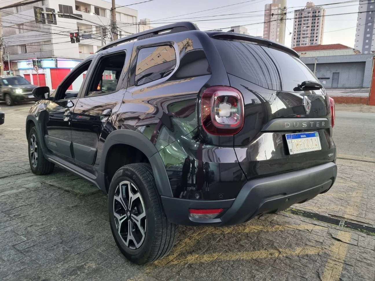 RENAULT DUSTER