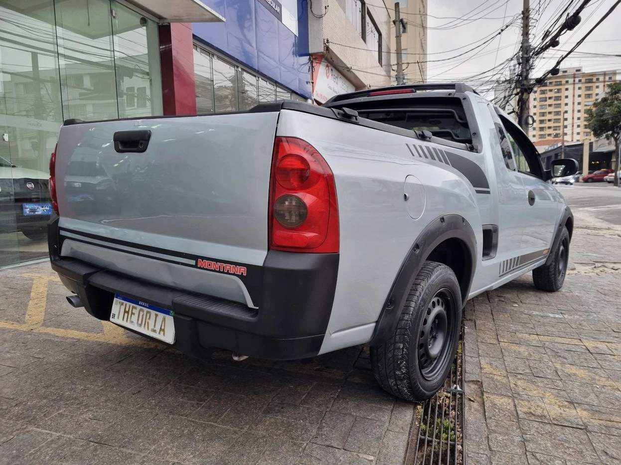 CHEVROLET MONTANA