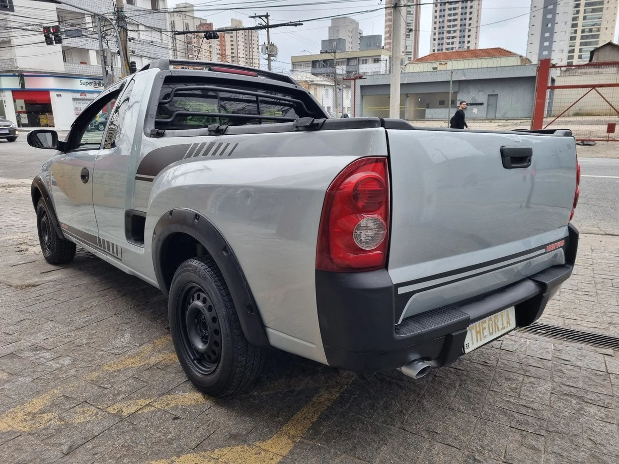 CHEVROLET MONTANA