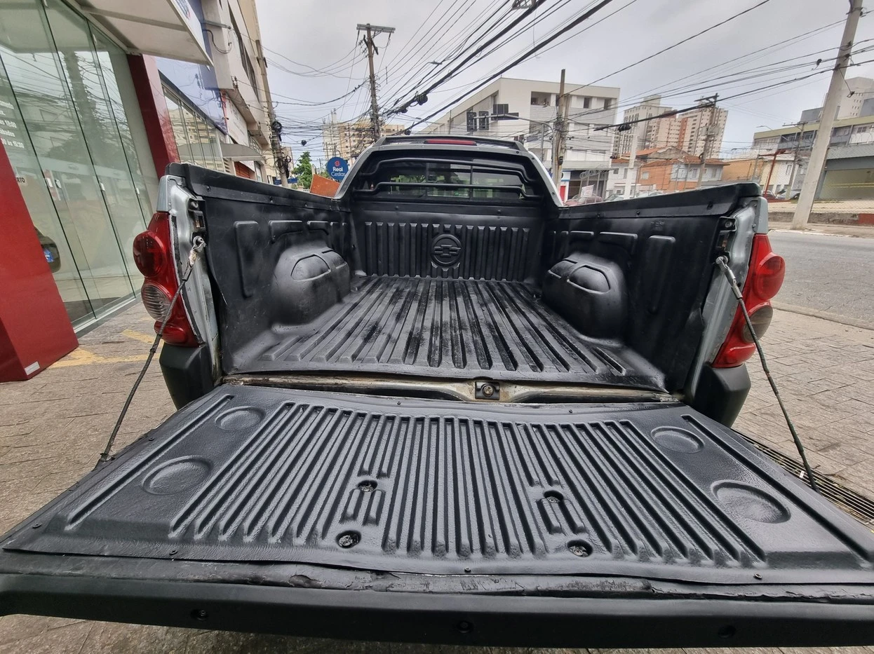 CHEVROLET MONTANA