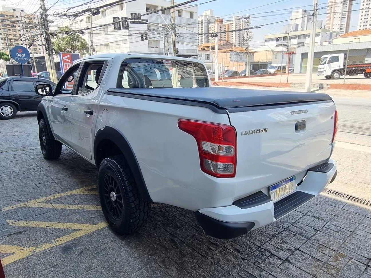 MITSUBISHI L200 TRITON