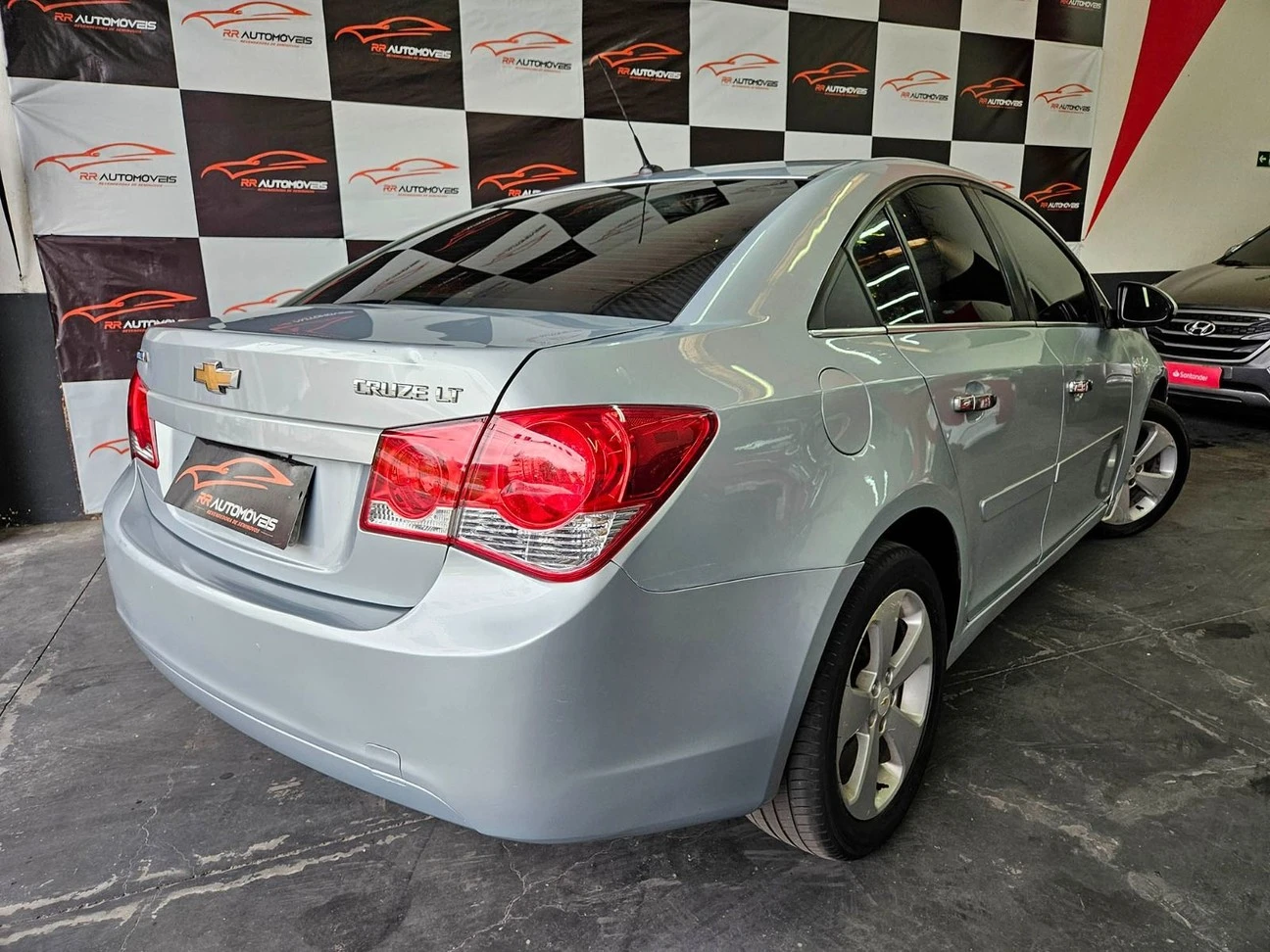 CHEVROLET CRUZE