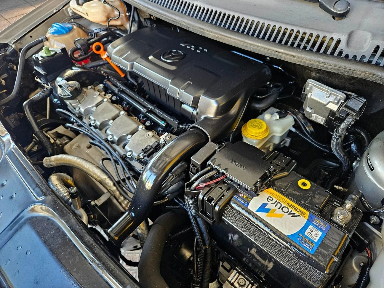 VOLKSWAGEN FOX