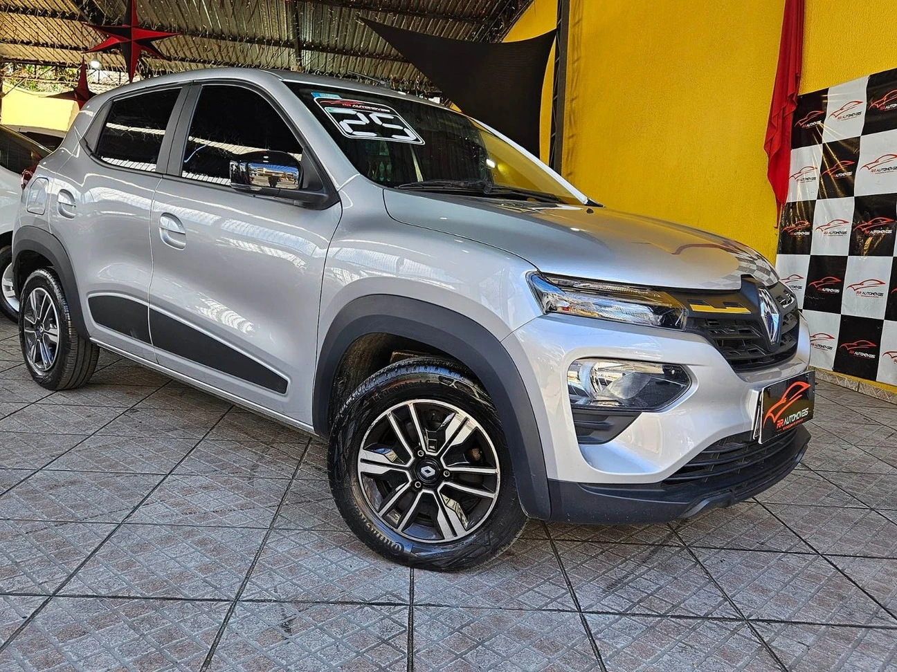 RENAULT KWID