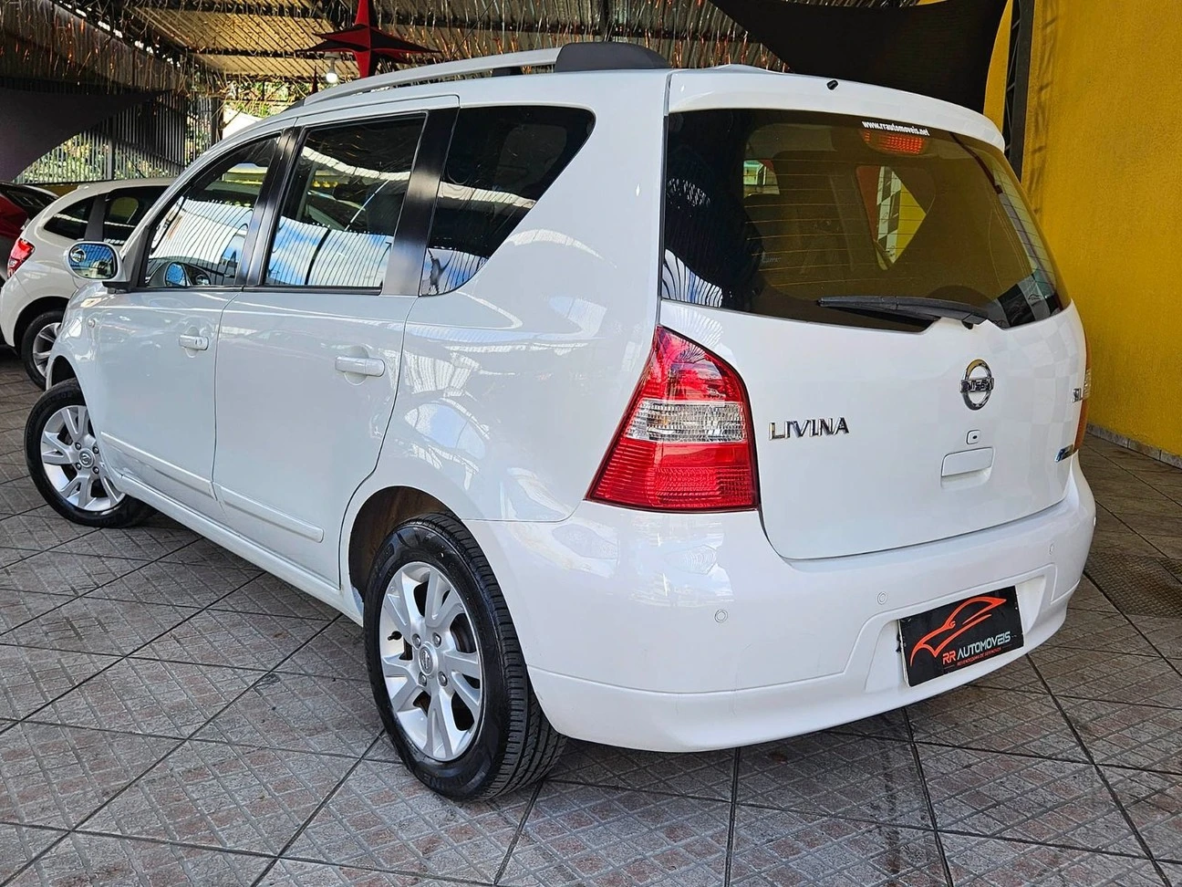 NISSAN LIVINA