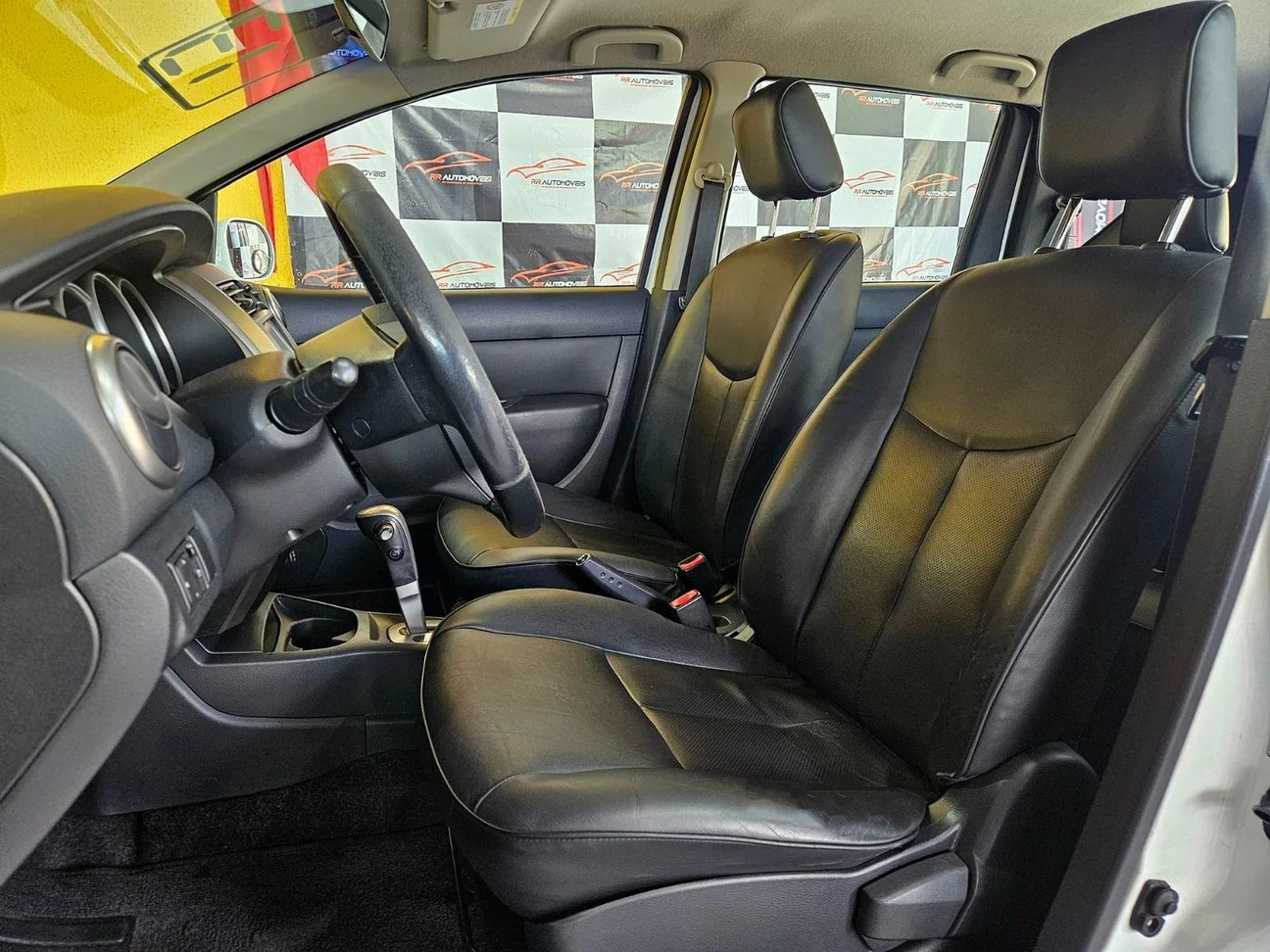 NISSAN LIVINA