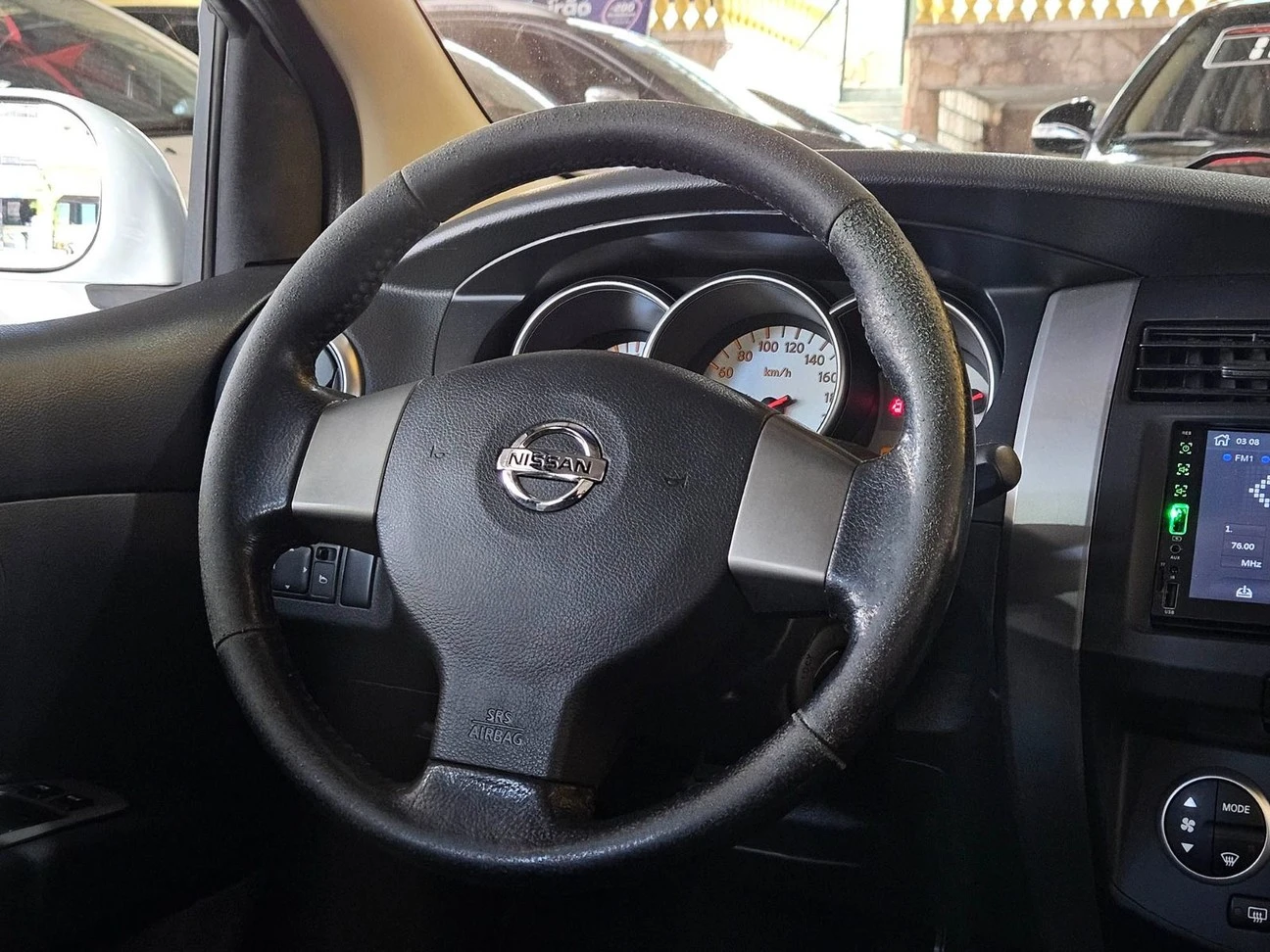 NISSAN LIVINA