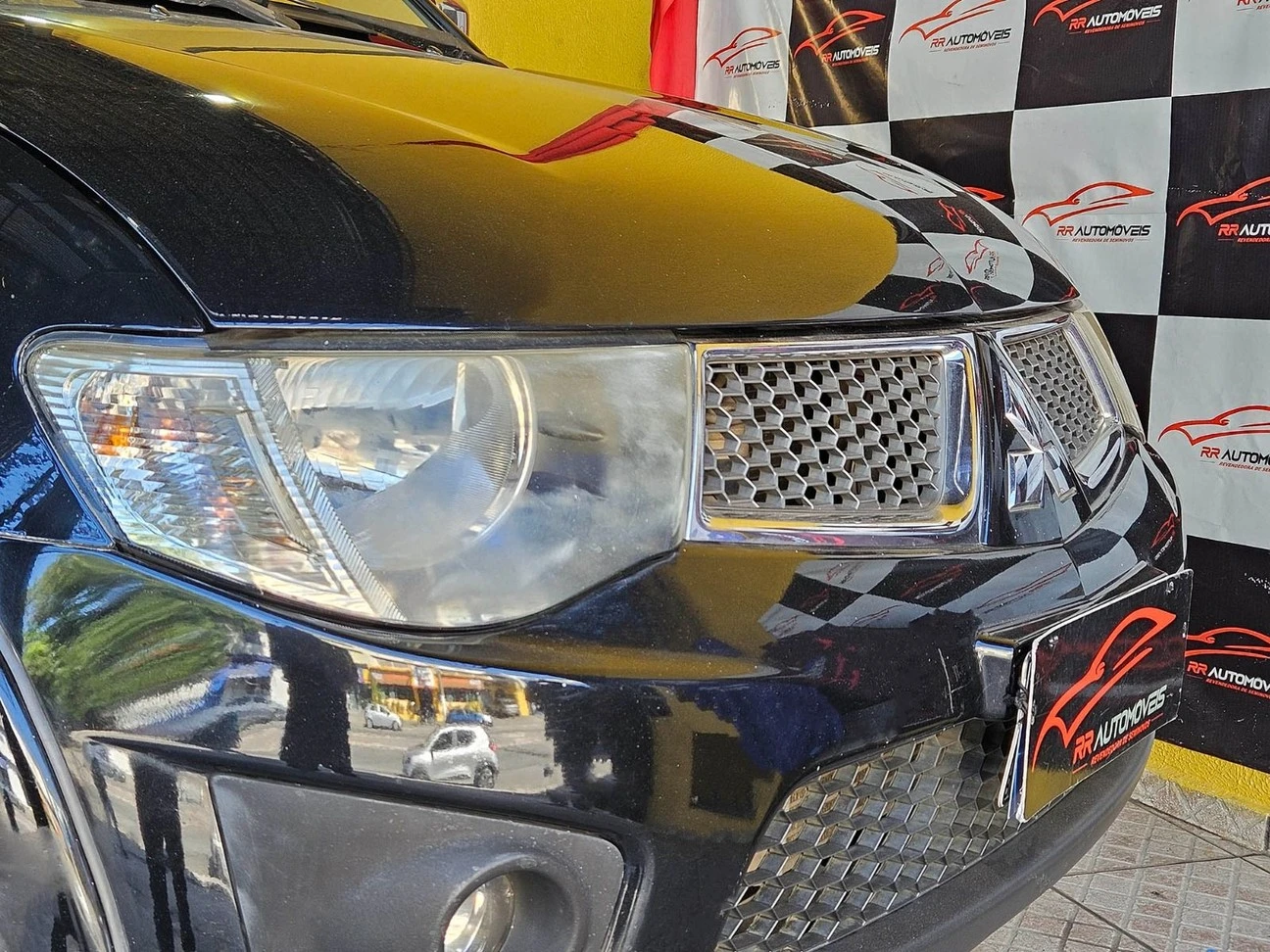 MITSUBISHI L200 TRITON
