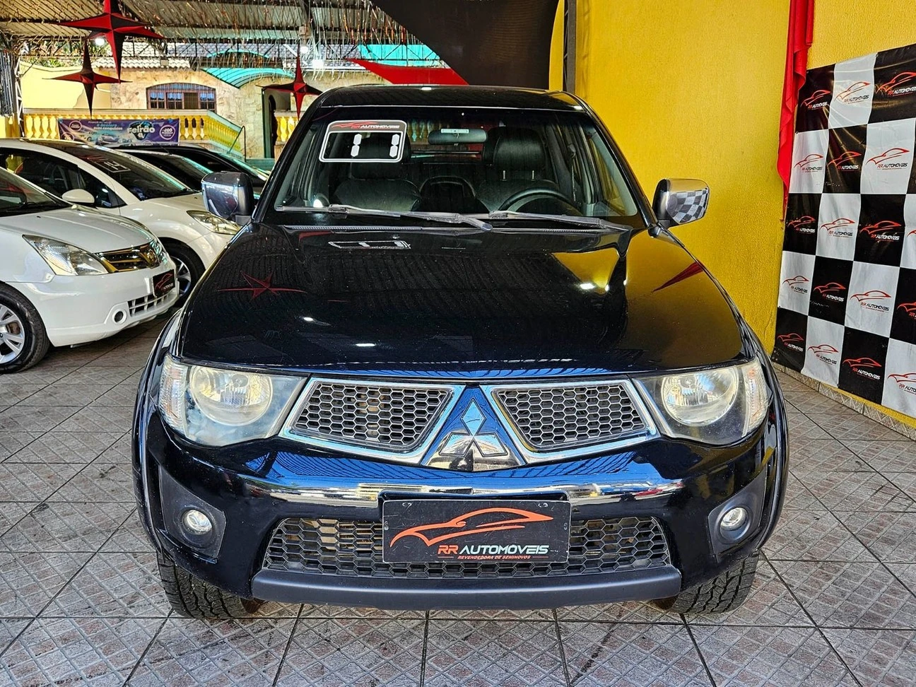 MITSUBISHI L200 TRITON