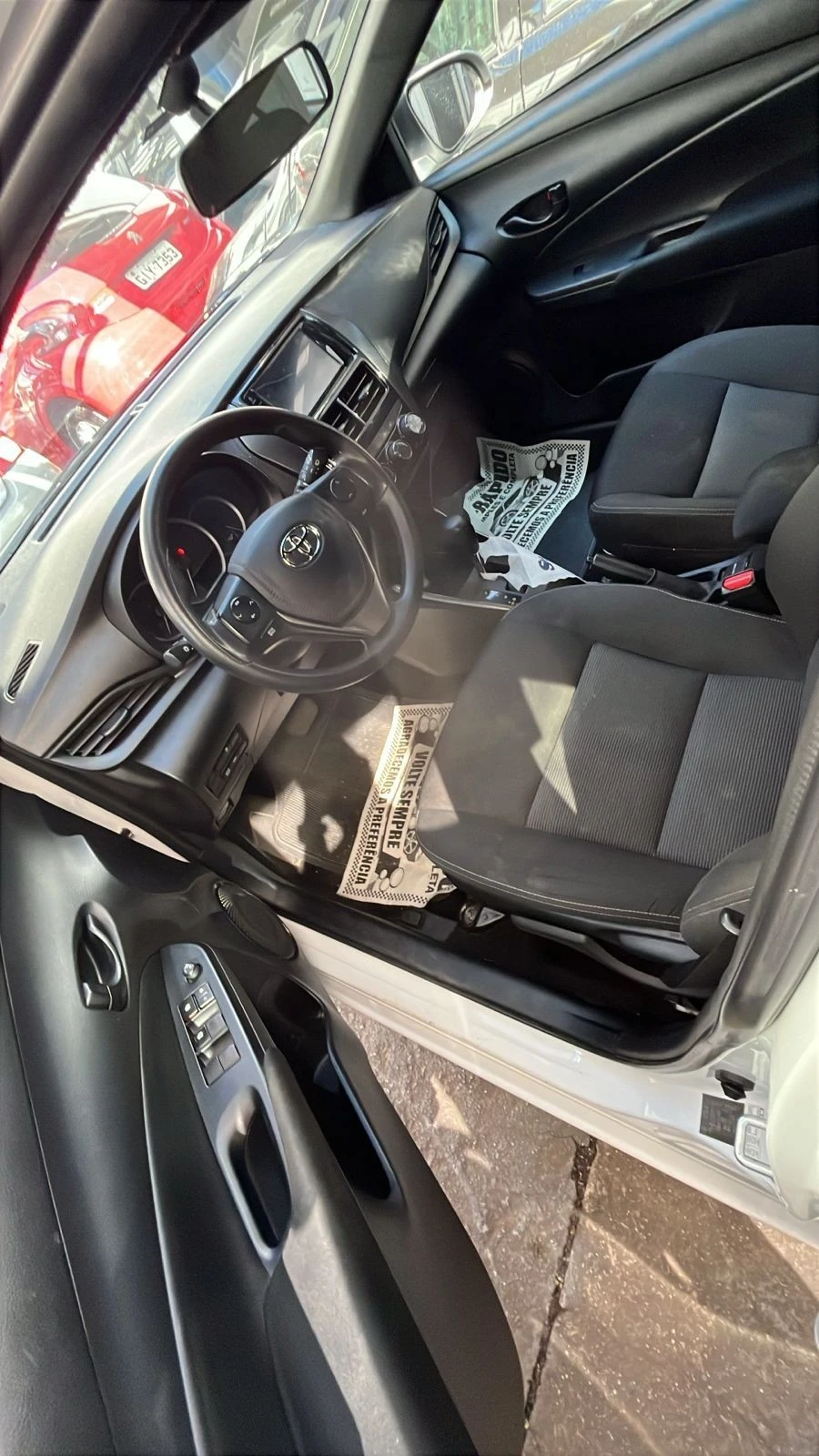 TOYOTA YARIS