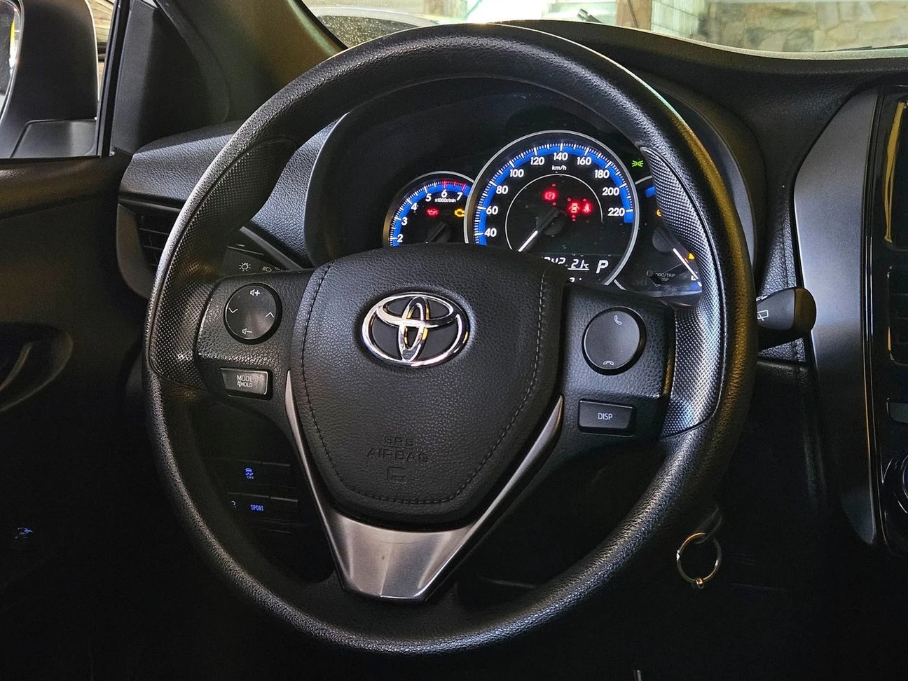 TOYOTA YARIS