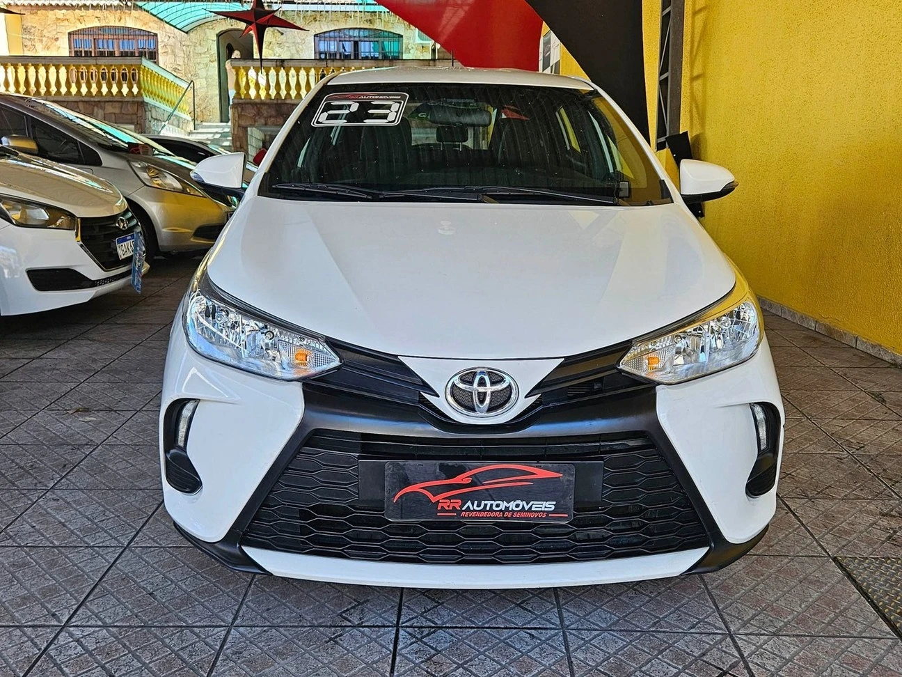 TOYOTA YARIS