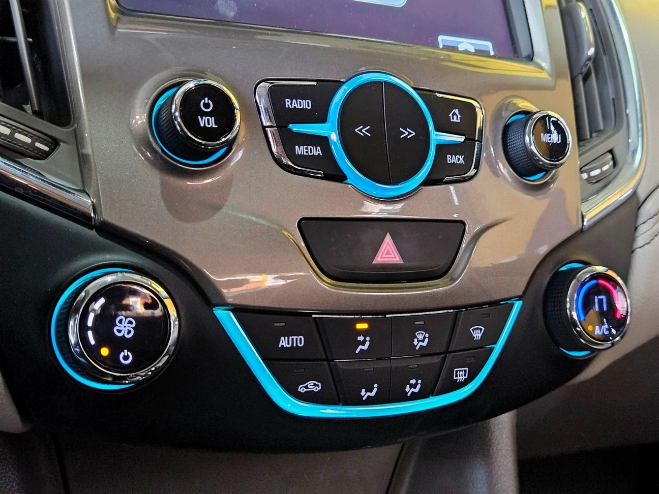 CHEVROLET CRUZE