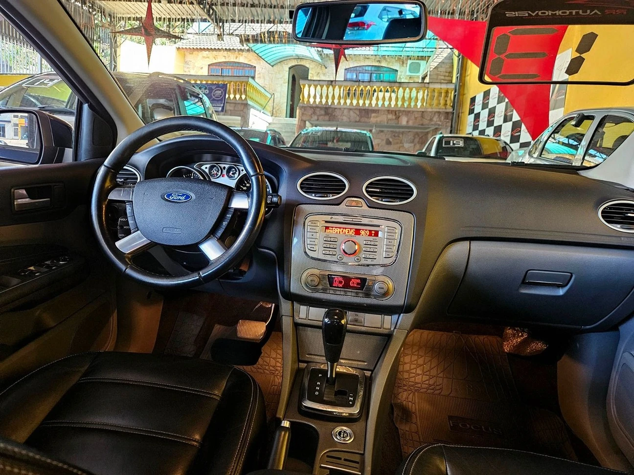 FORD FOCUS